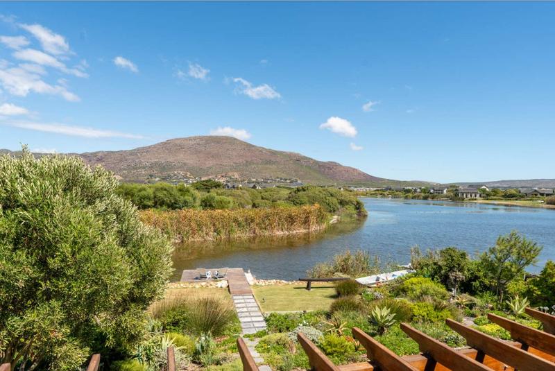 3 Bedroom Property for Sale in Lake Michelle Western Cape